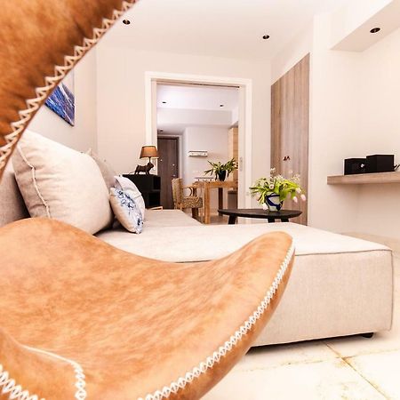 Sweet Suite Flora In Vouliagmeni Atena Exterior foto